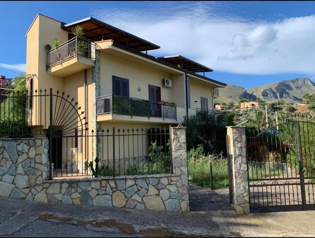 Sweet Home Mandra Capreria 0*,  İtalya
